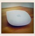 Tweet En teden za ostalim svetom je tudi v Slovenijo končno prispela Apple-ova nova Čarobna miška (Magic Mouse). Pri E.P.L. so se prijazno odpovedali svojim […]